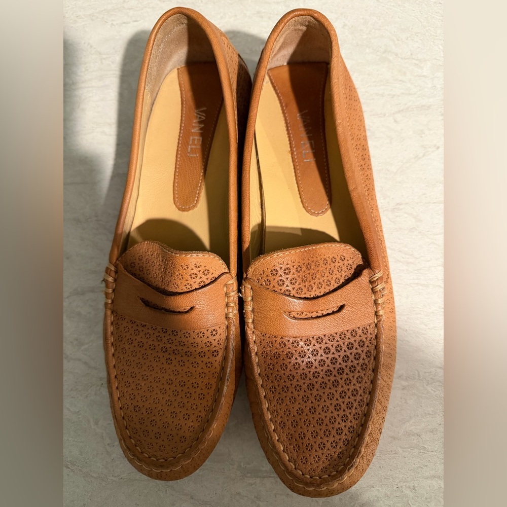 Women’s Brown Leather Loafers size 9.5 - Picture 2 of 9